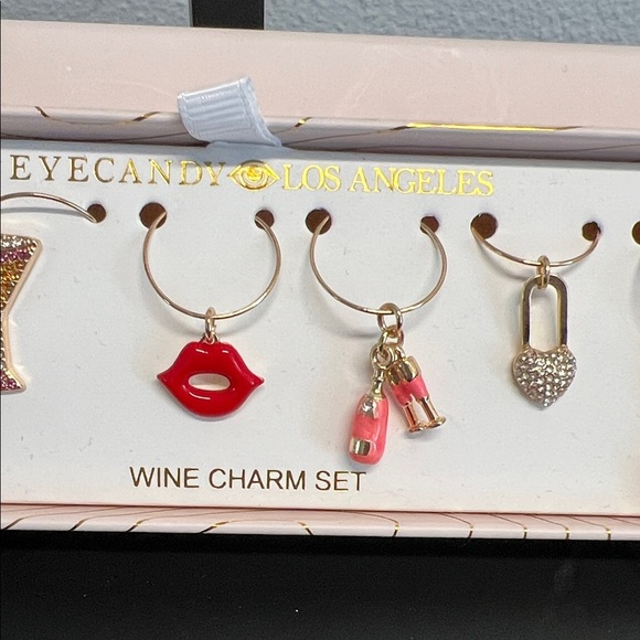 Eye Candy Los Angeles | Girly Wine Charms 🍷👠 - Picture 5 of 6